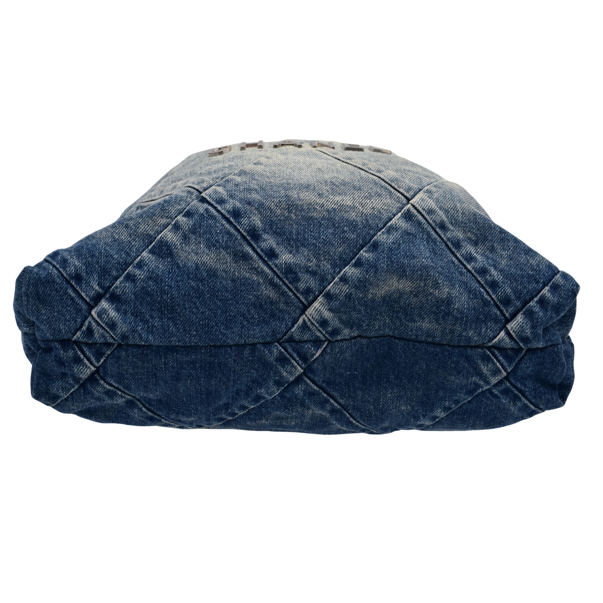 22 Quilted Chain Denim Hobo Small