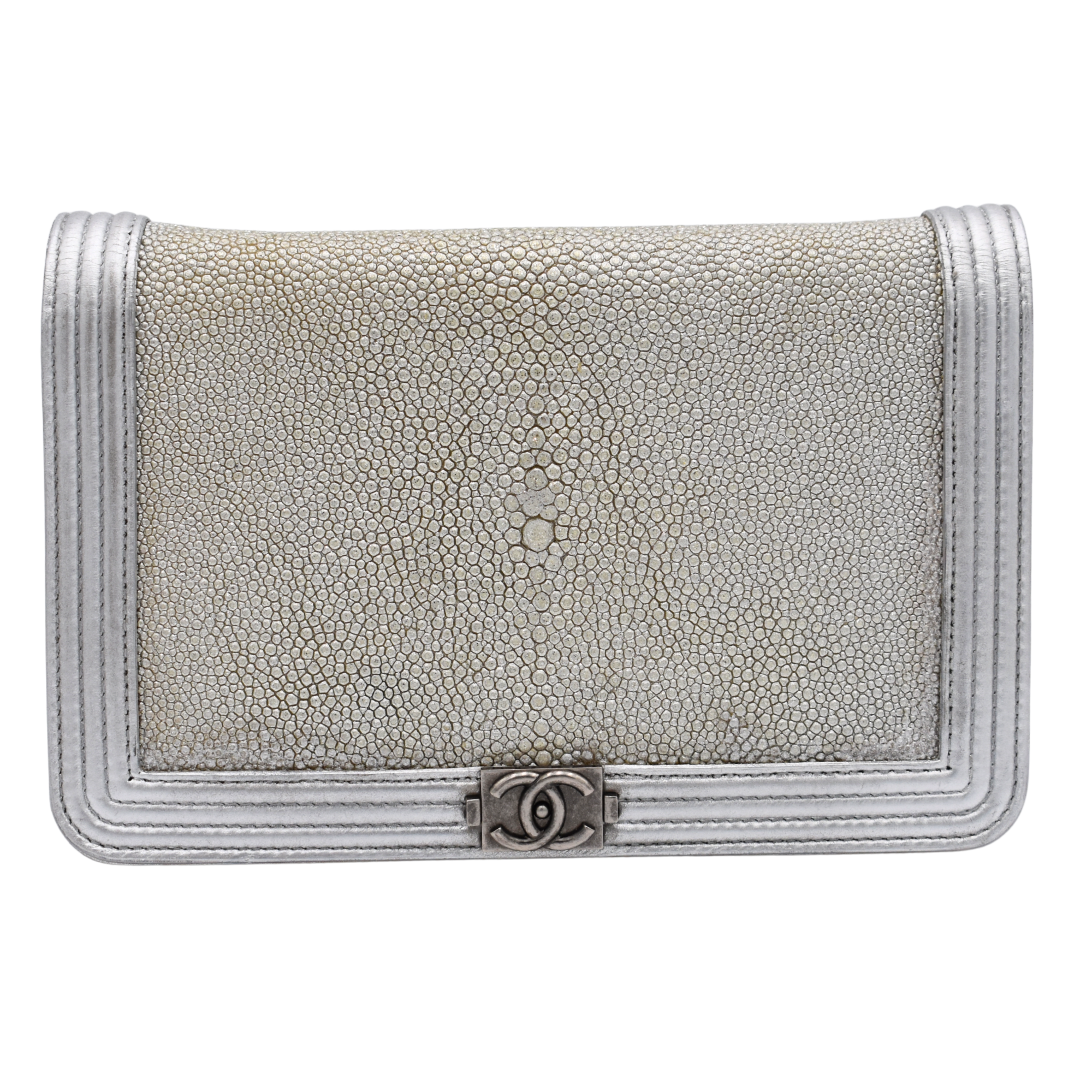 Metallic Silver Stingray Boy Wallet on Chain