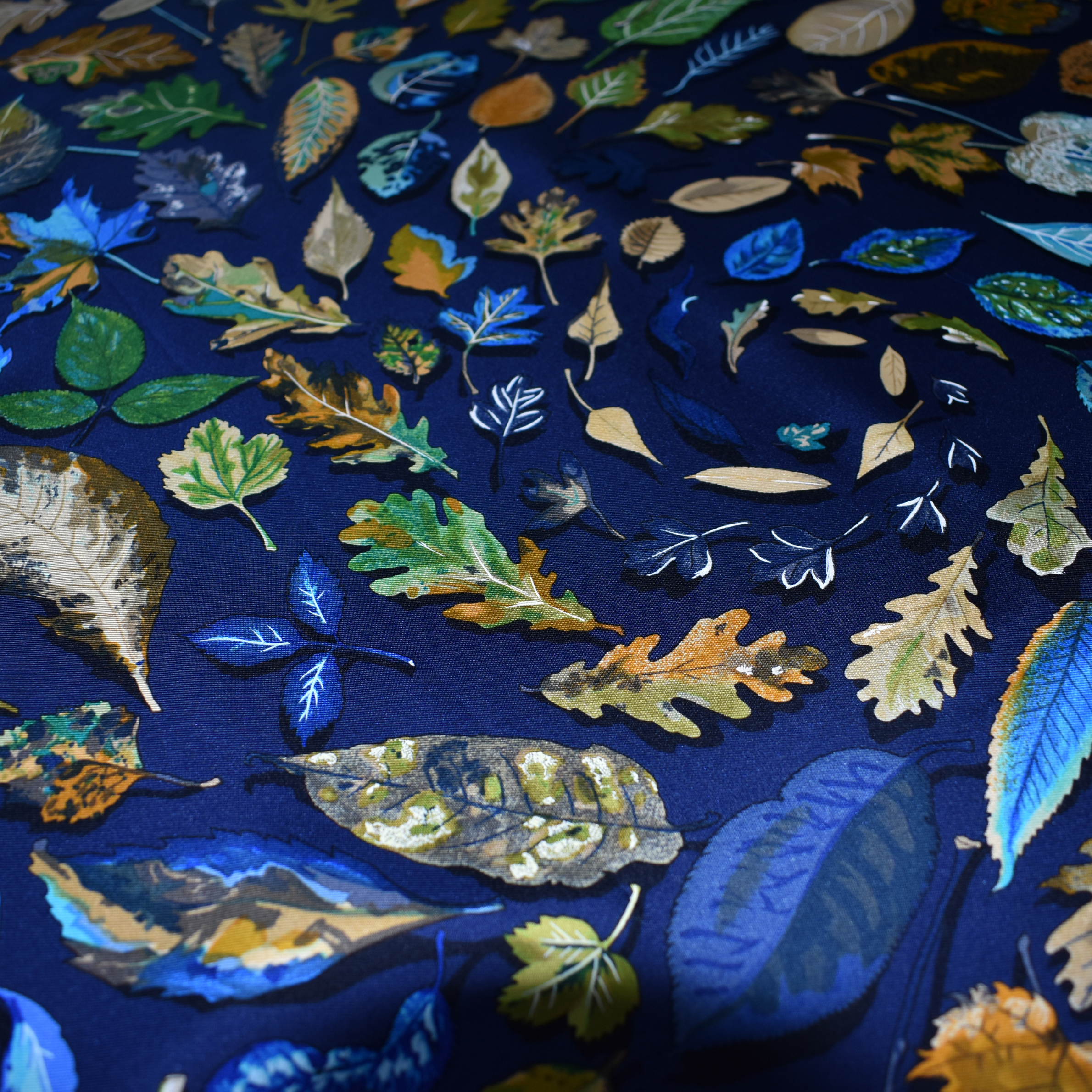 90x90 Tourbillon Silk Scarf