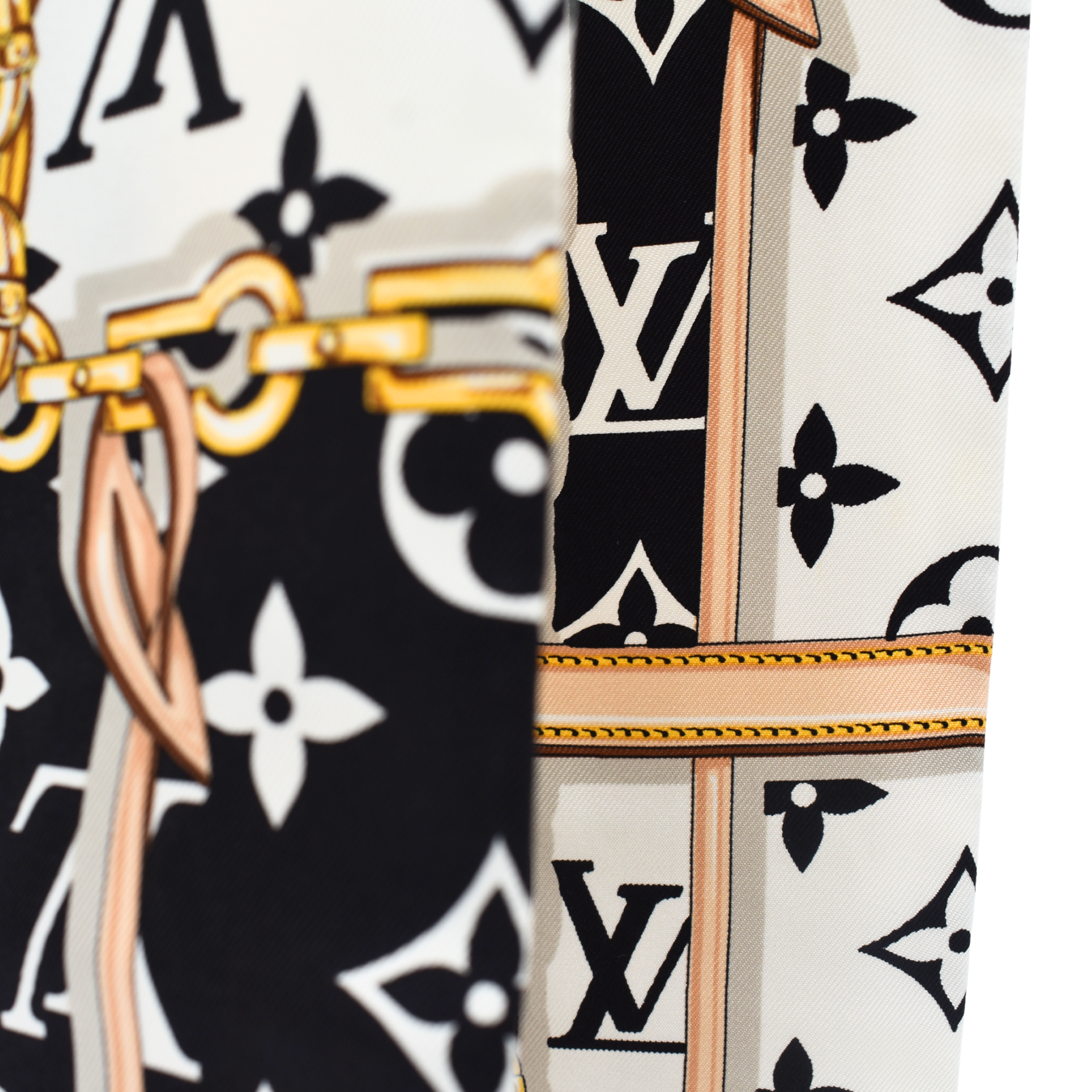 Silk Bandeau Confidential