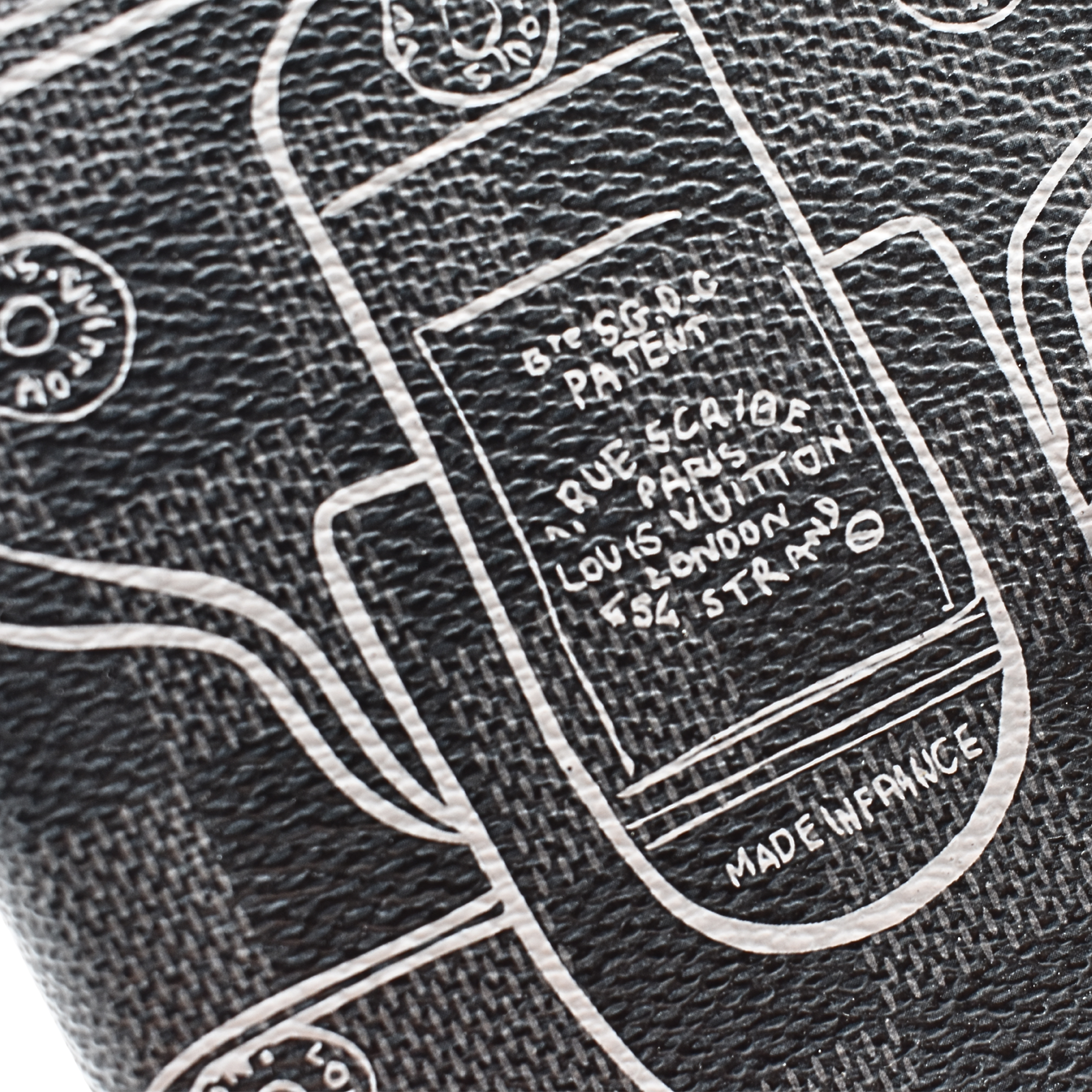 Damier Graphite Trunks and Locks Agenda PM
